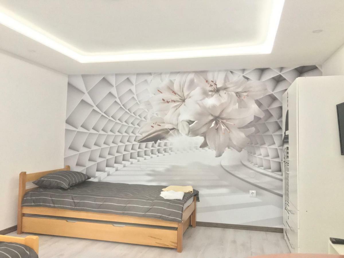 Apartman Lilium Apartamento Sarajevo Exterior foto